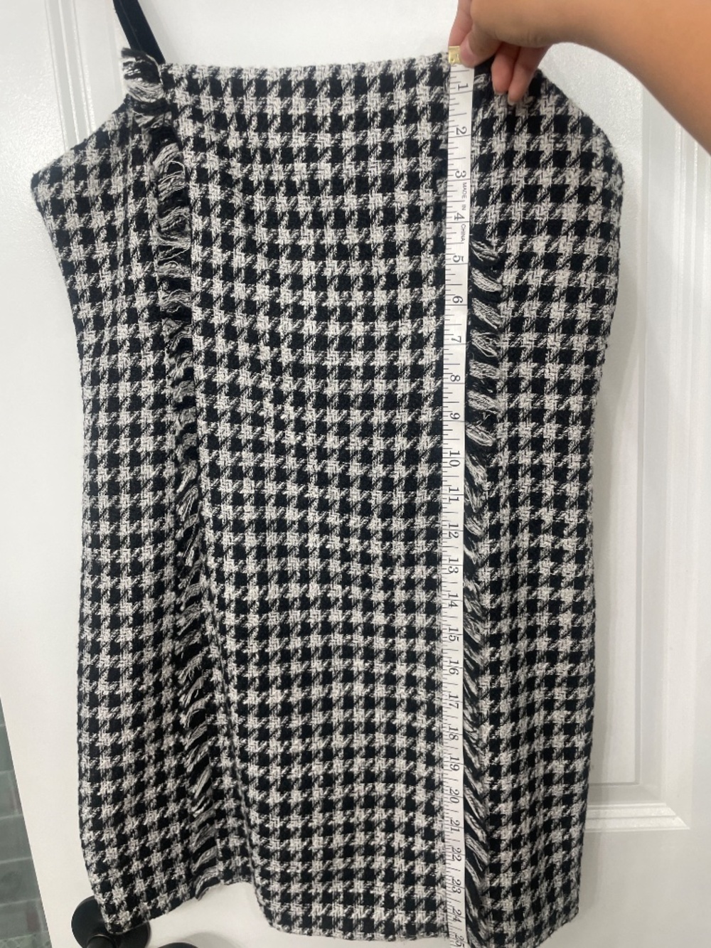 Forever 21 - Black and White Houndstooth Mini Dress, size Medium - Picture 6 of 7